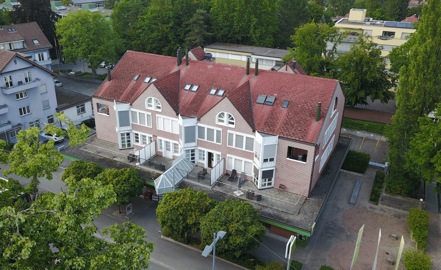 2 ½ Zimmer möblierte Wohnung