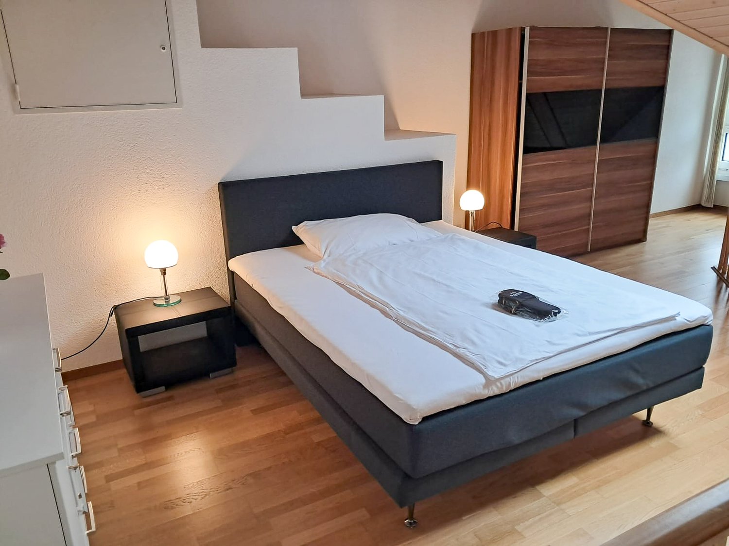 2 ½ Zimmer möblierte Wohnung