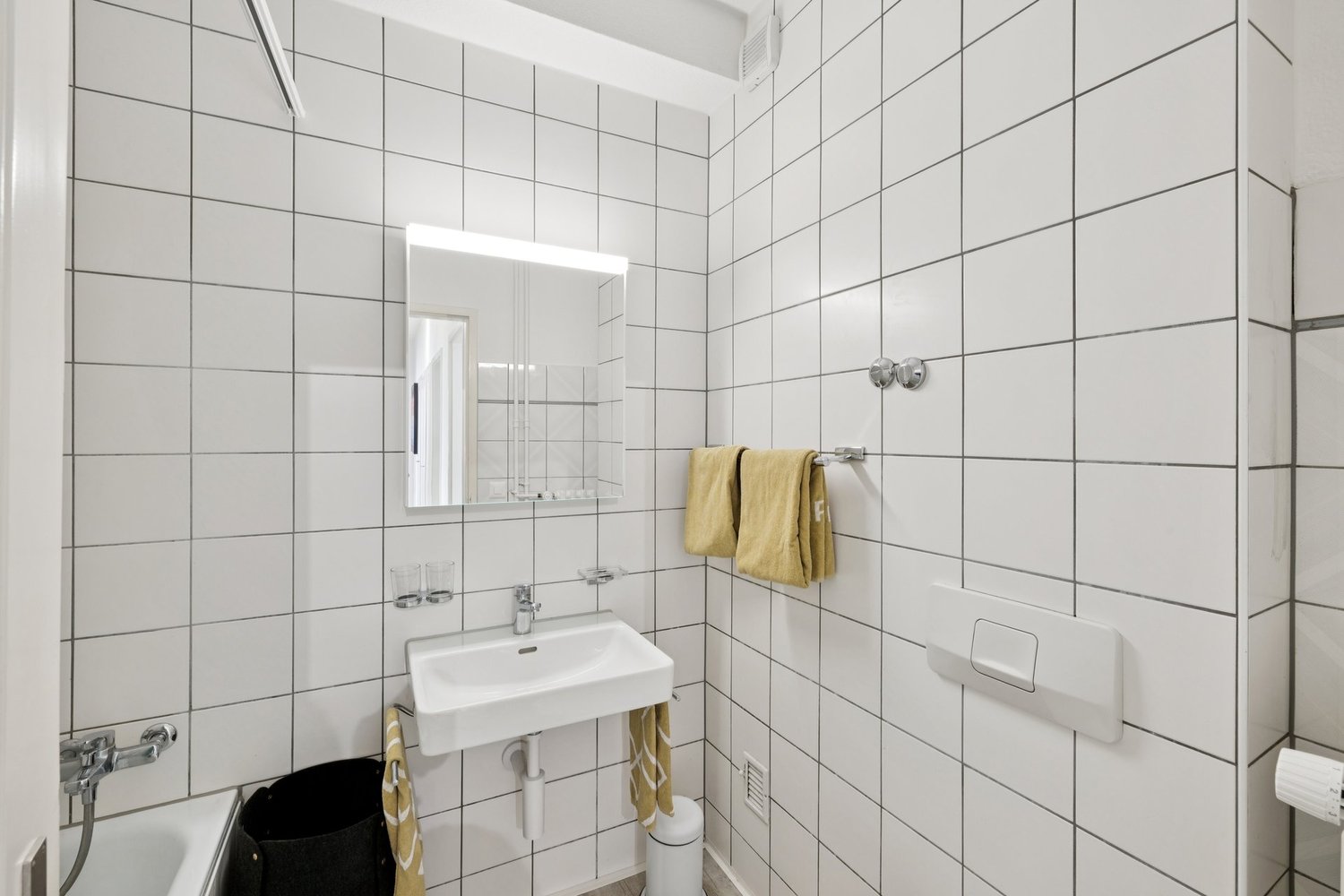 4 rooms furnished flat