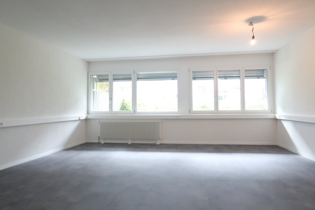 79m² office