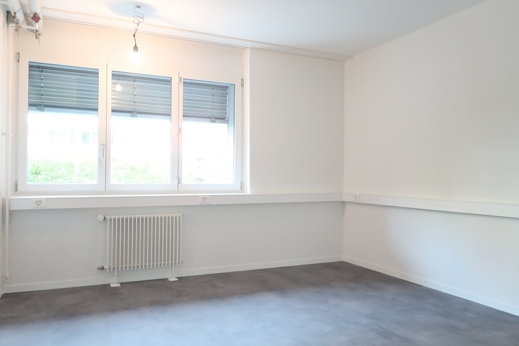 79m² office