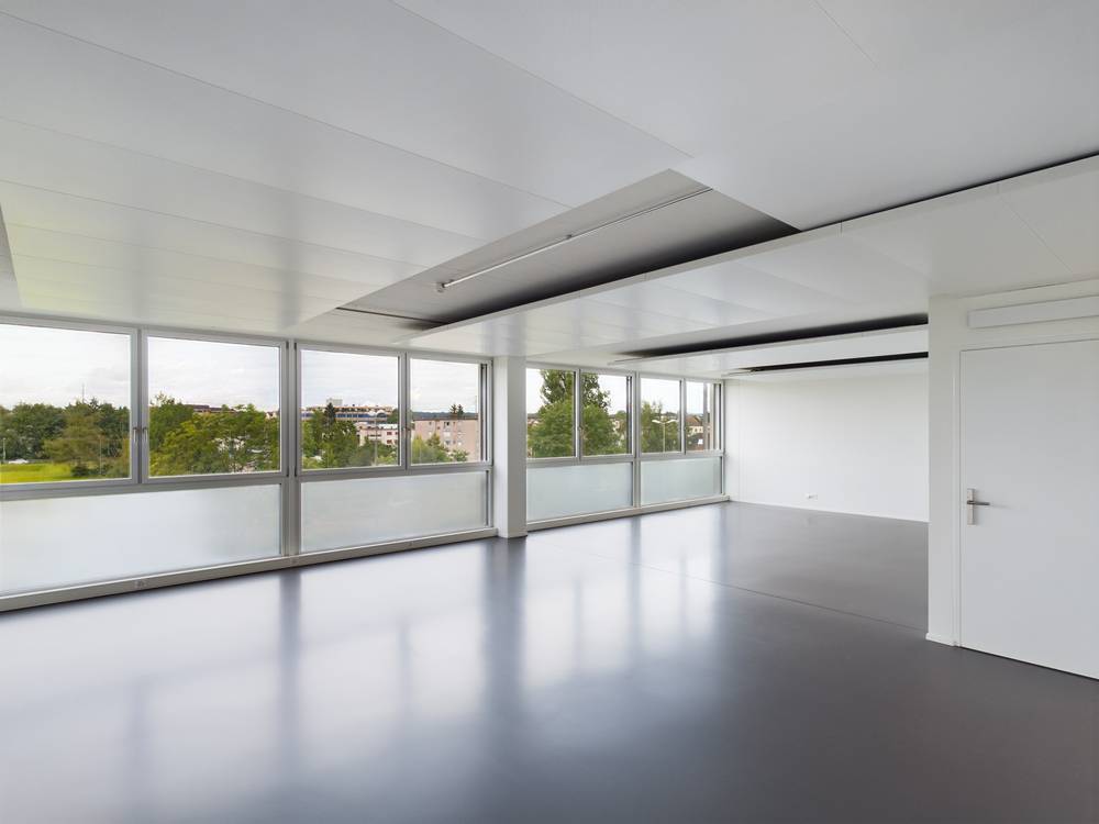 140m² office