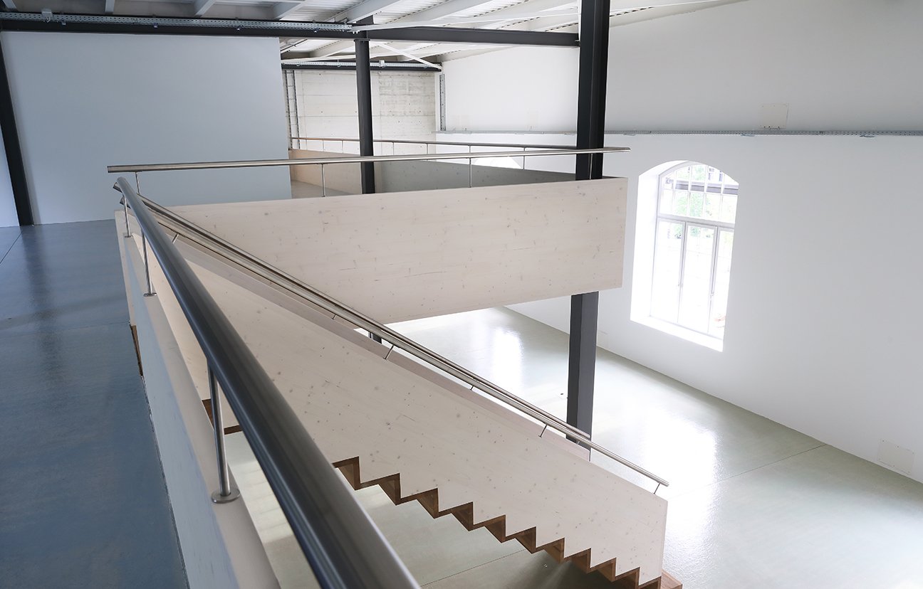 282m² office