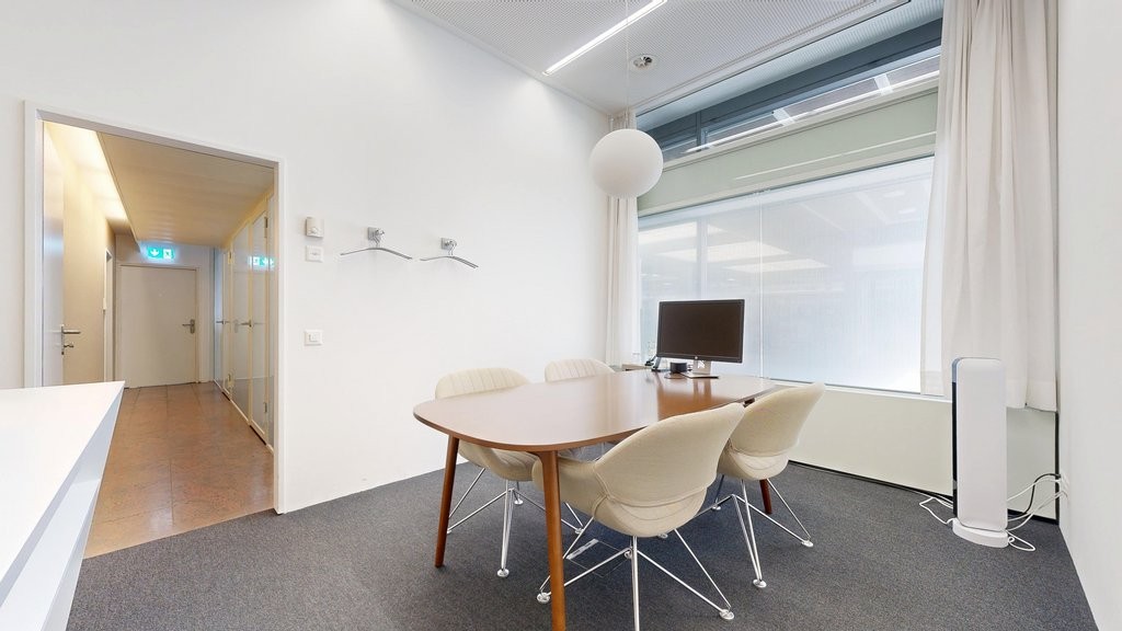 316m² commercial