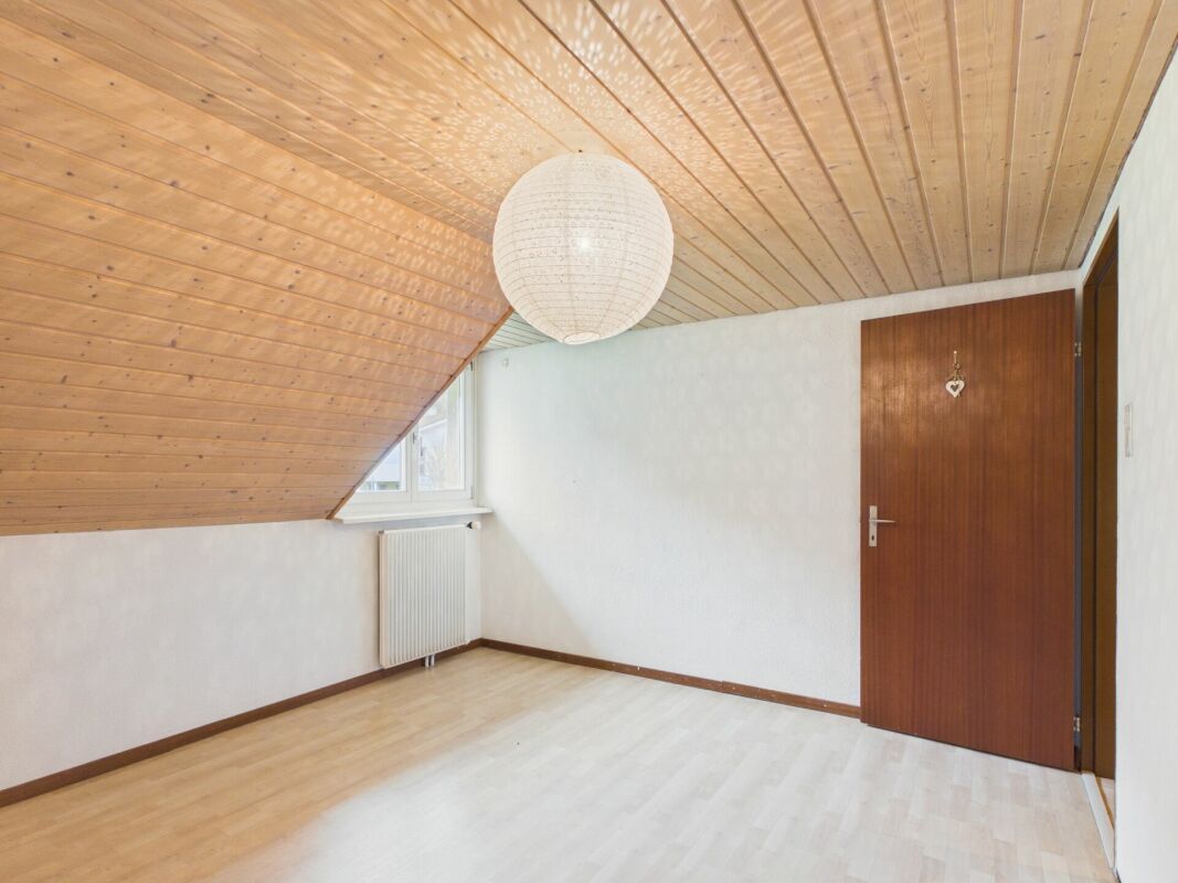 5 rooms apartment