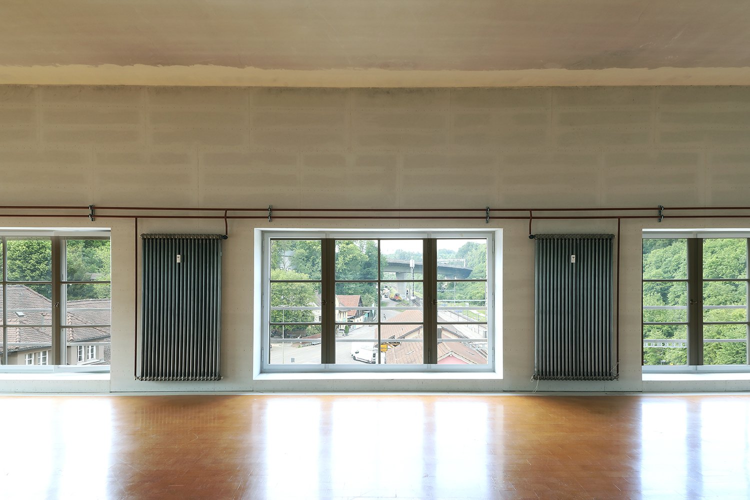 560m² commercial