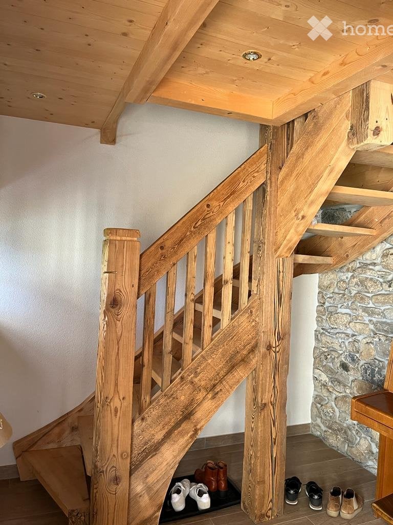 9 rooms single house