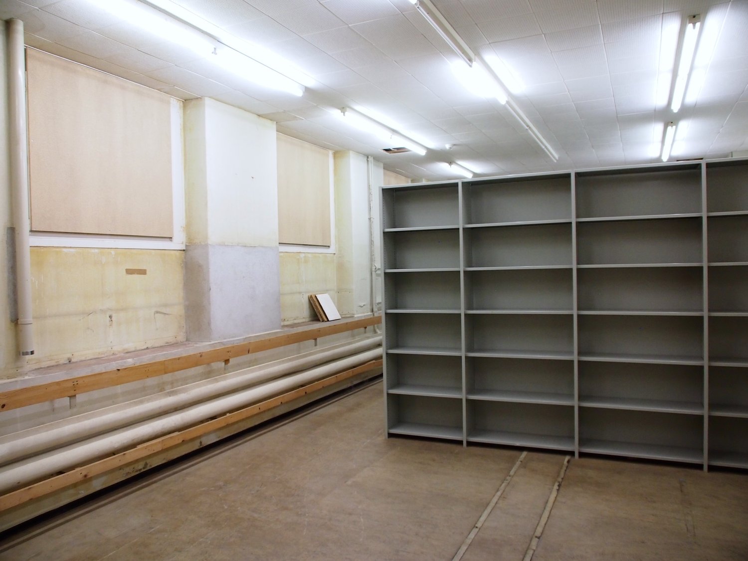 50m² storage room