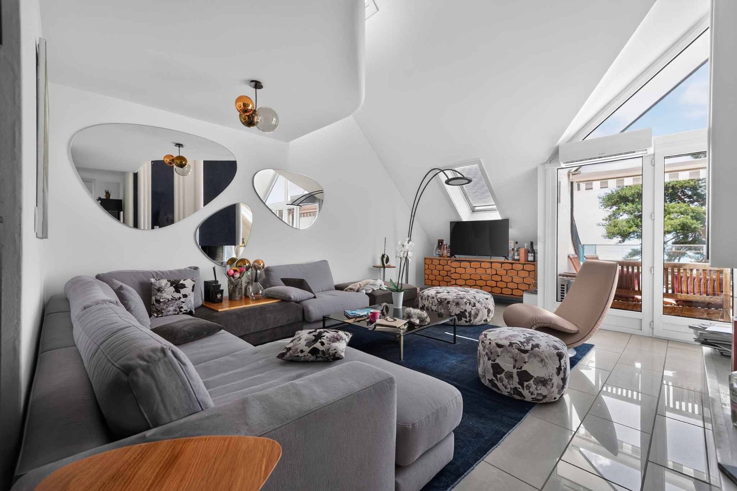 5 rooms attic flat