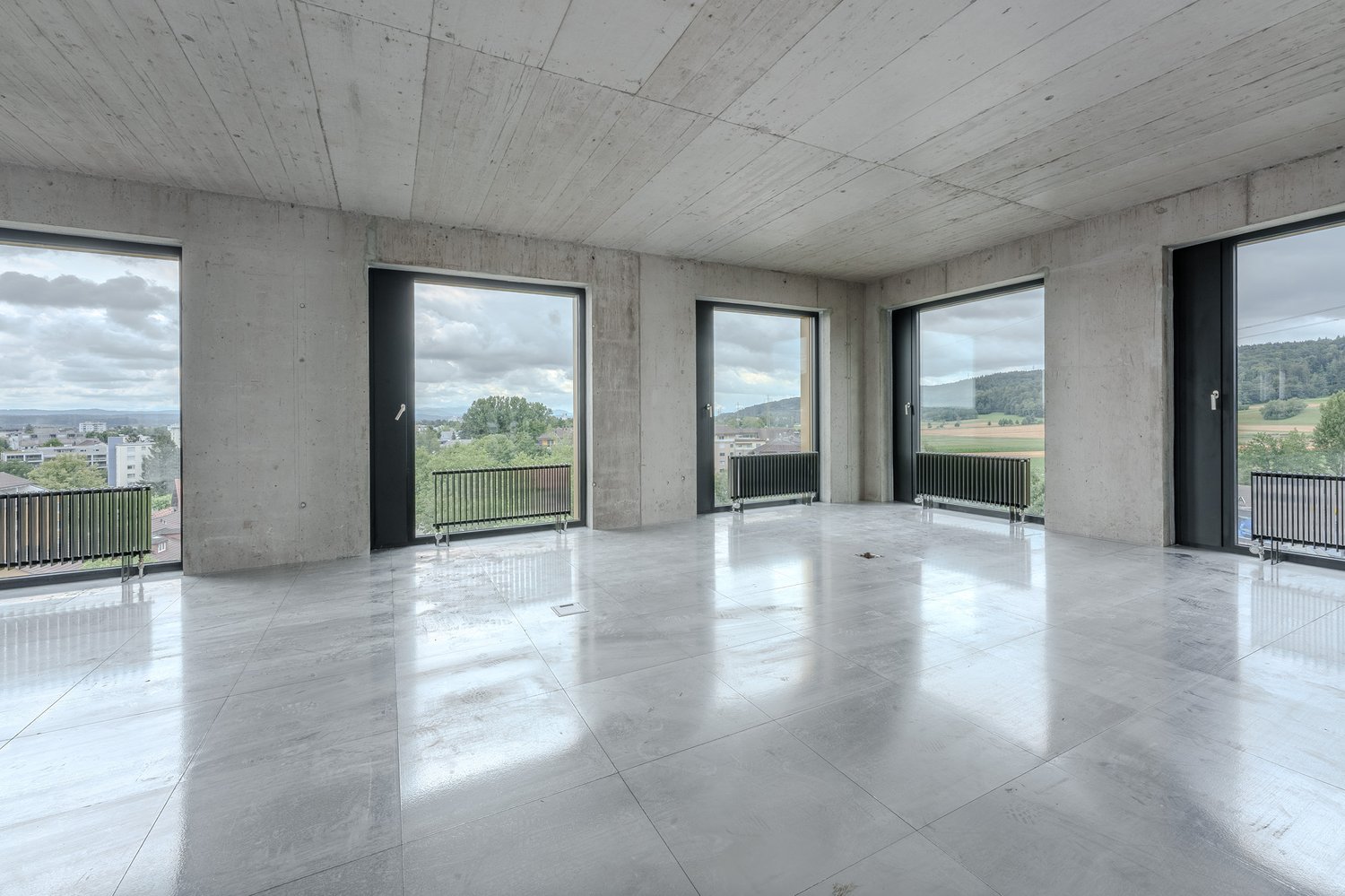 179m² office