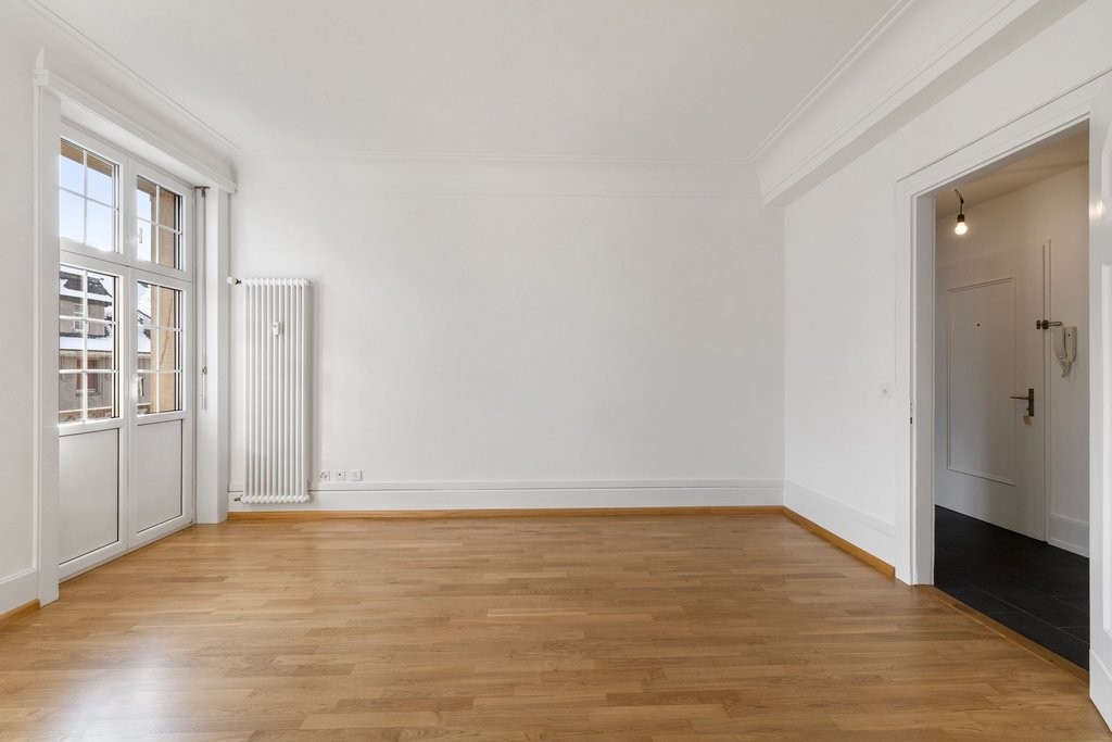5 rooms apartment