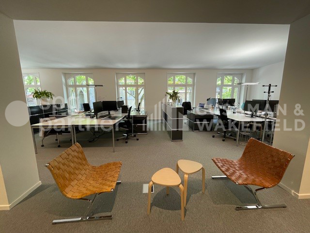 430m² Büro