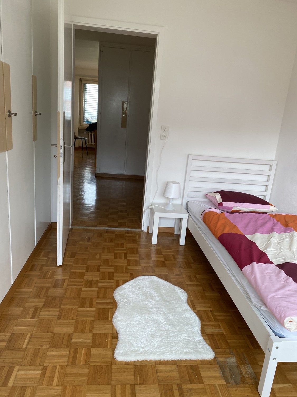 Camera in un appartamento condiviso