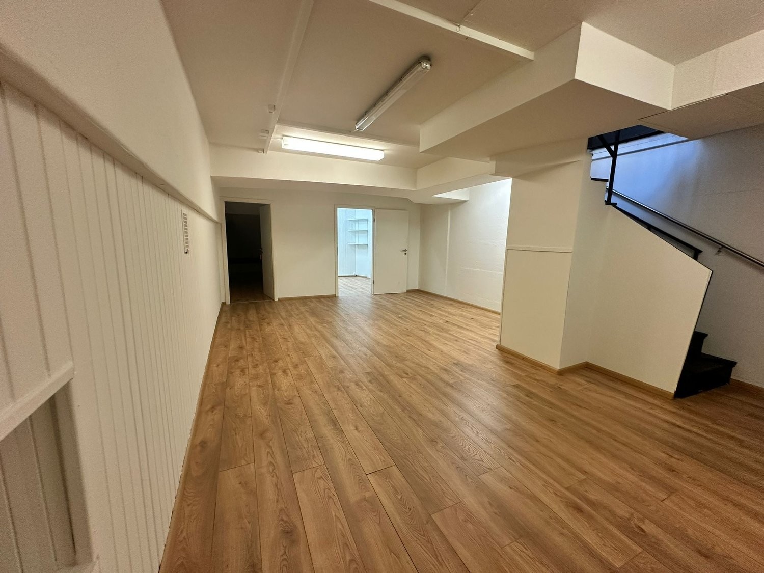 110m² shop