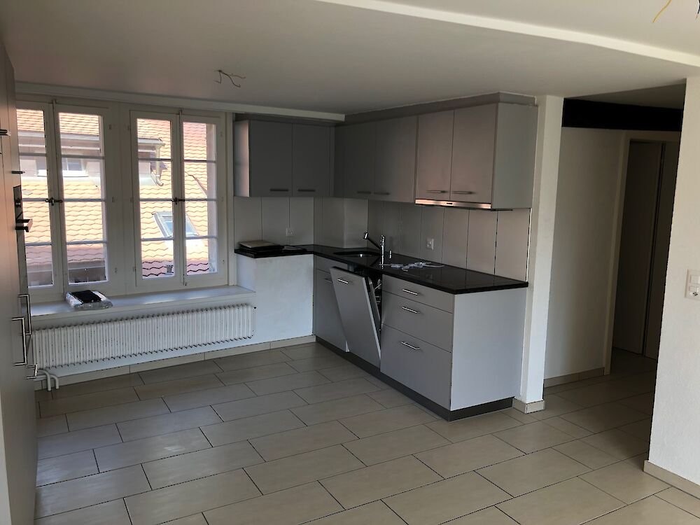 5 rooms apartment