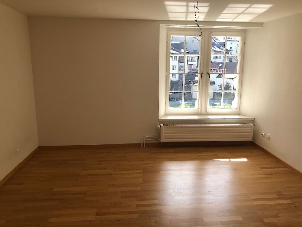 5 rooms apartment