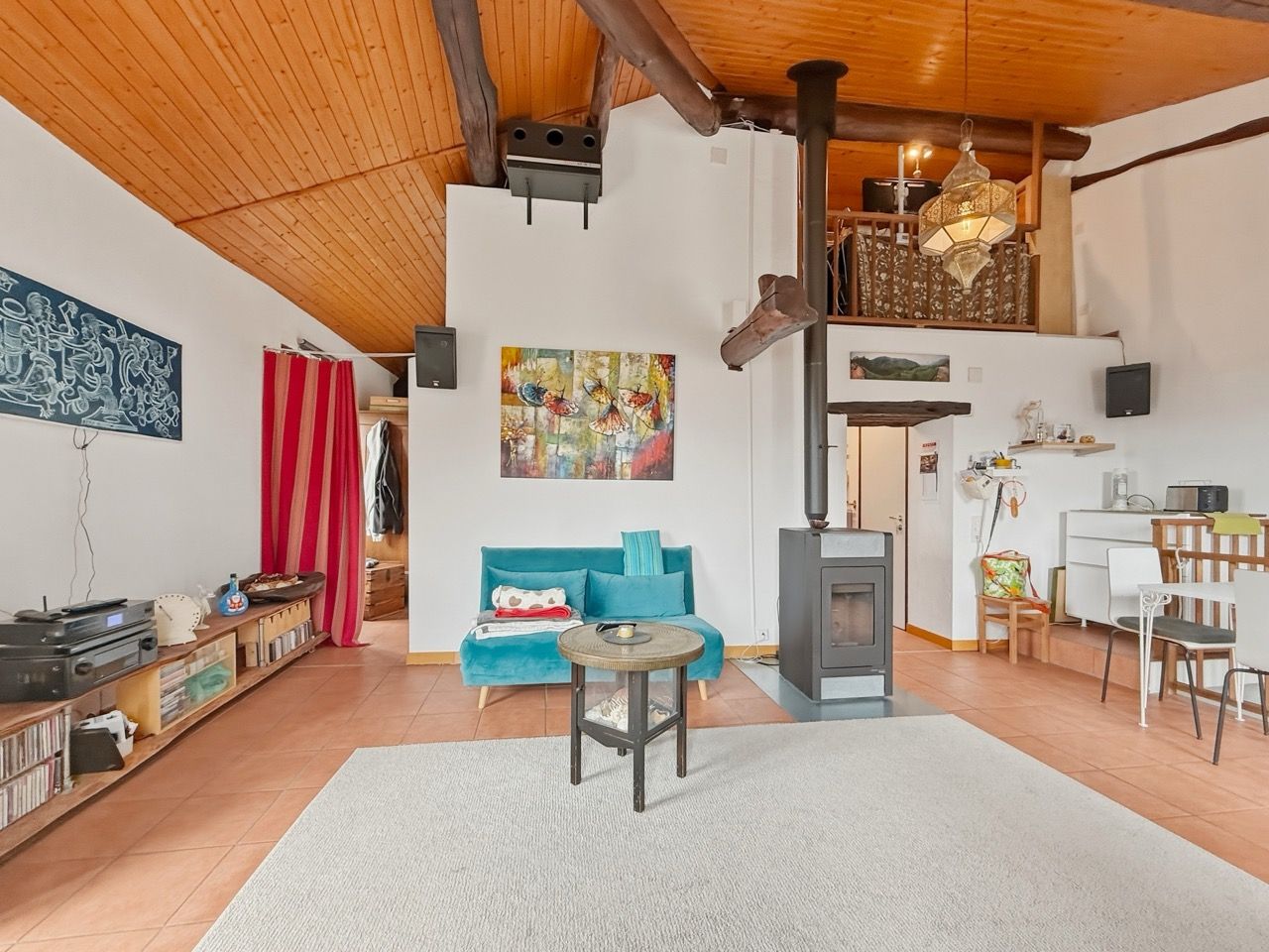 6 rooms single house