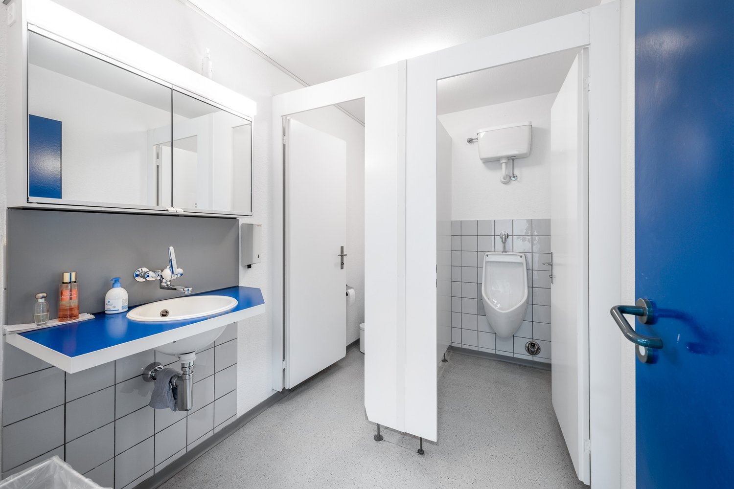 153m² office