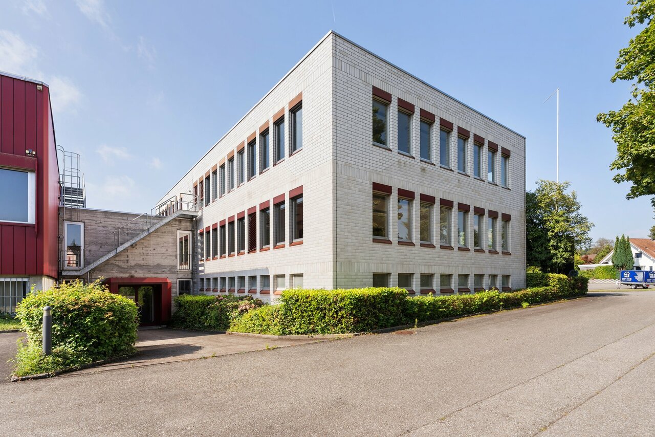 250m² commercial