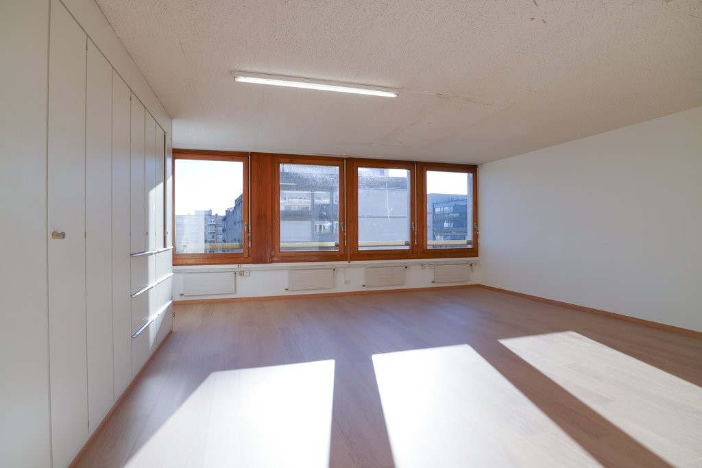 118m² office