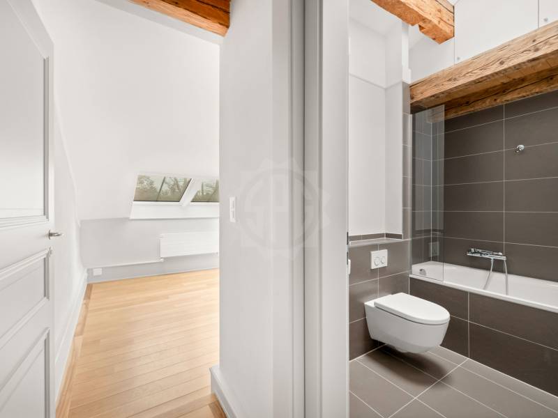 9 Zimmer Einfamilienhaus