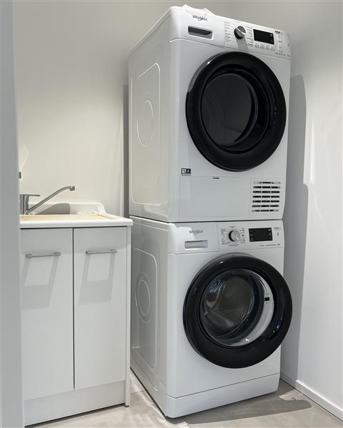 Möblierte 2 ½ Zimmer Wohnung