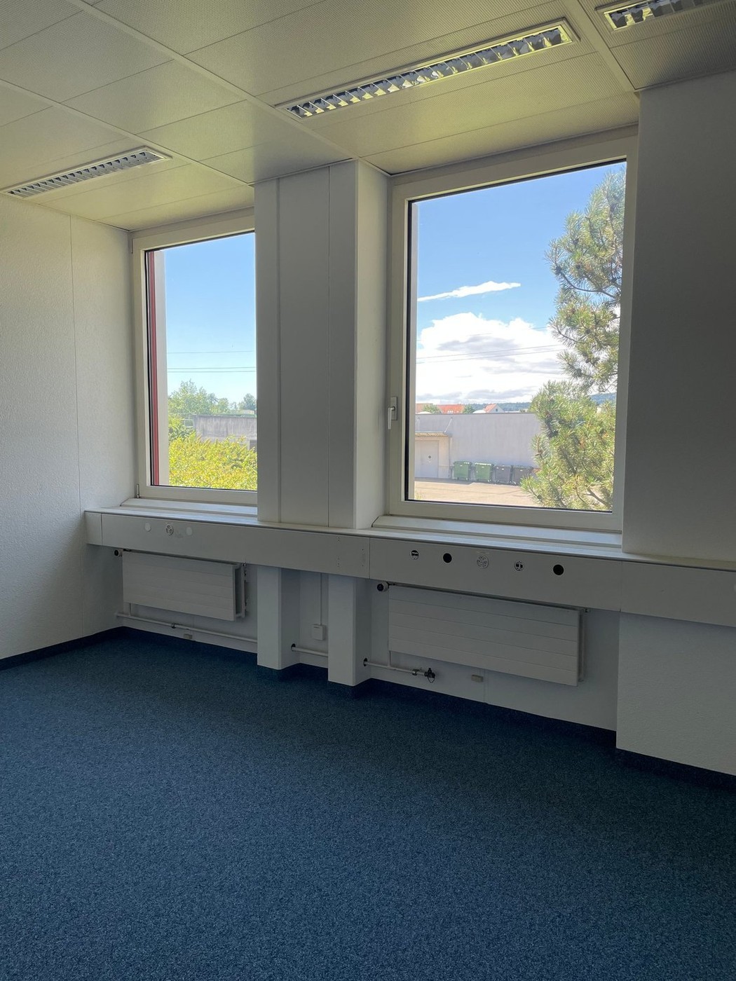 22m² office