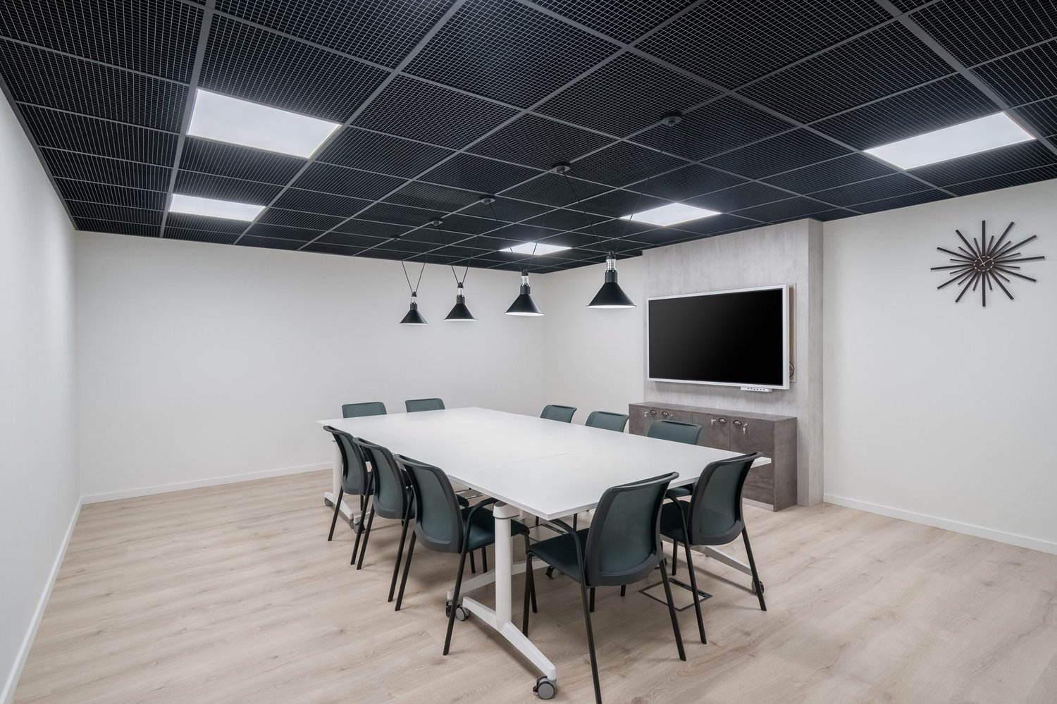 120m² office