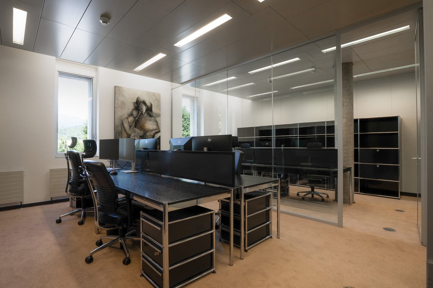 74m² office
