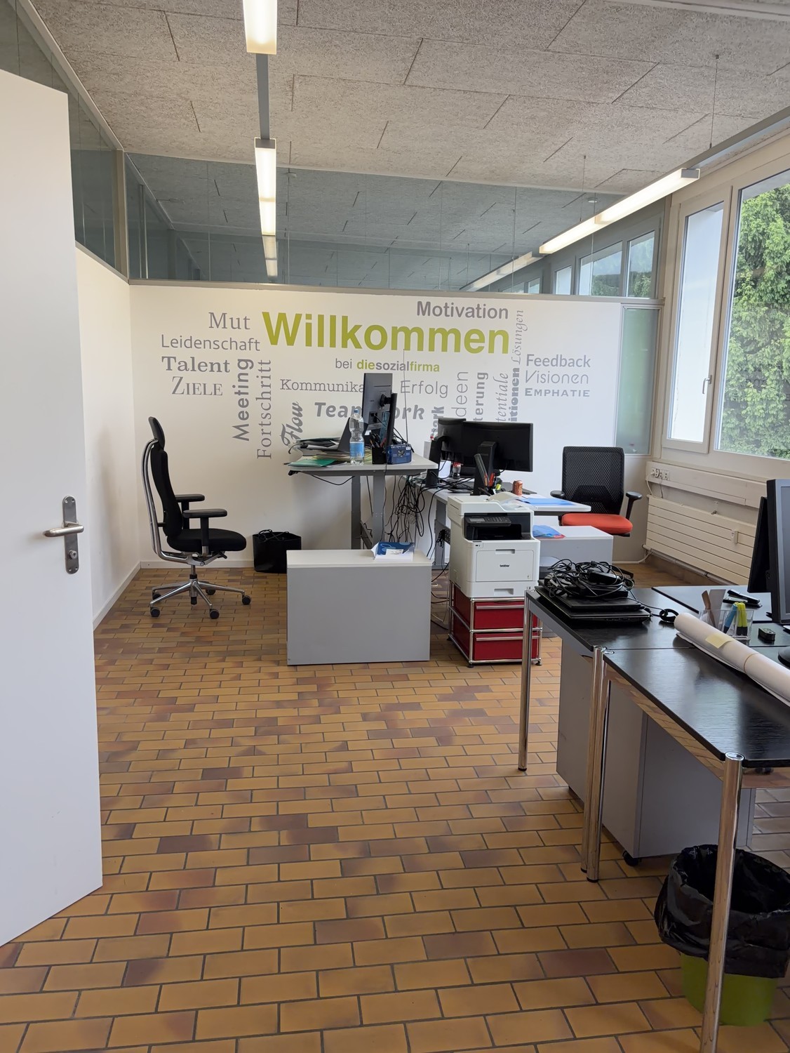 107m² commercial