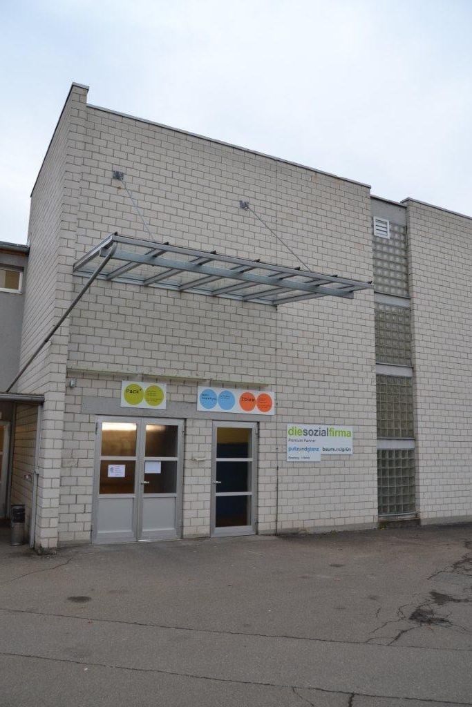 107m² commercial
