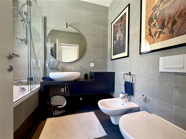 2 ½ Zimmer möblierte Wohnung