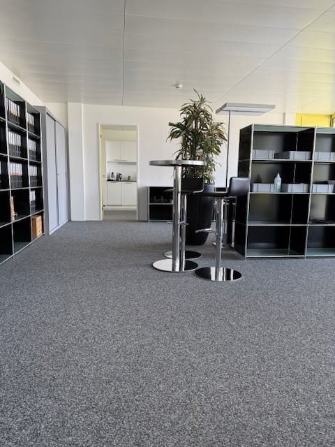 168m² office