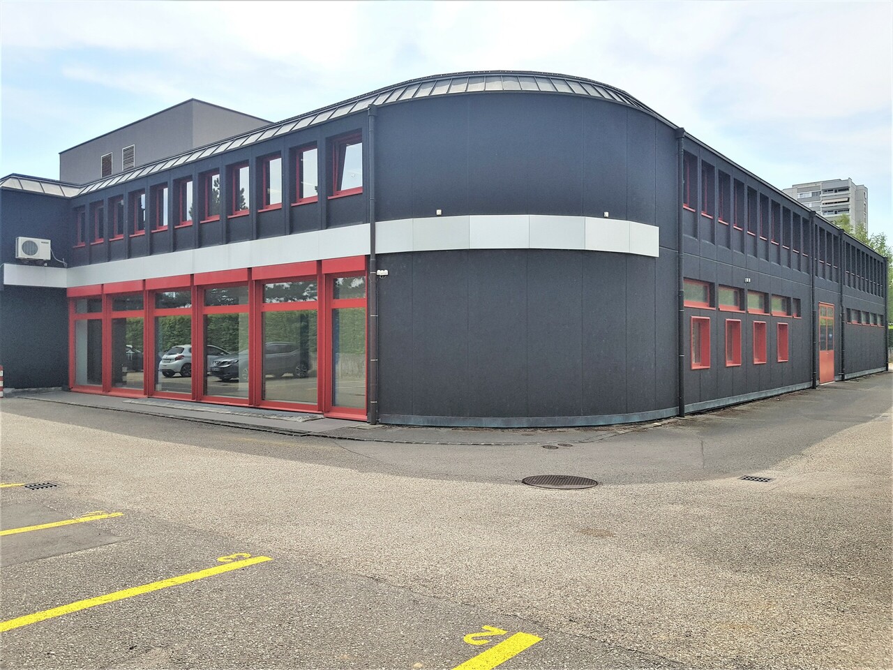 240m² commerciale