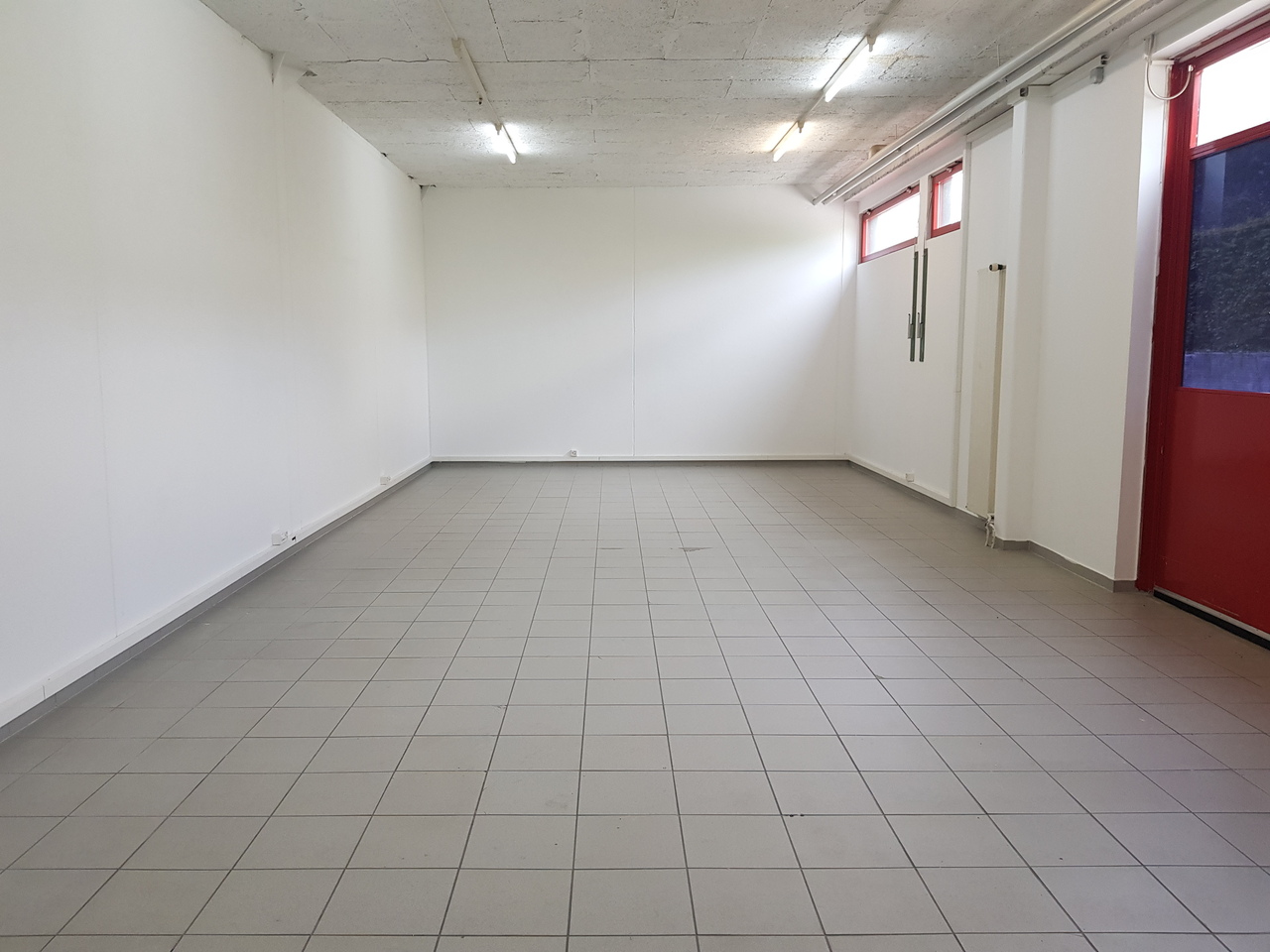 240m² commerciale
