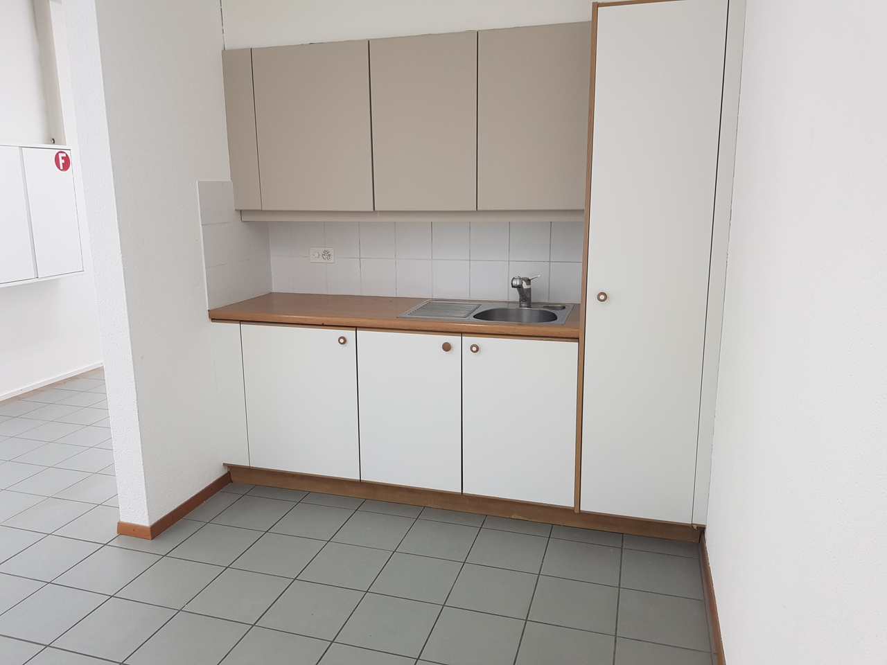 240m² commerciale