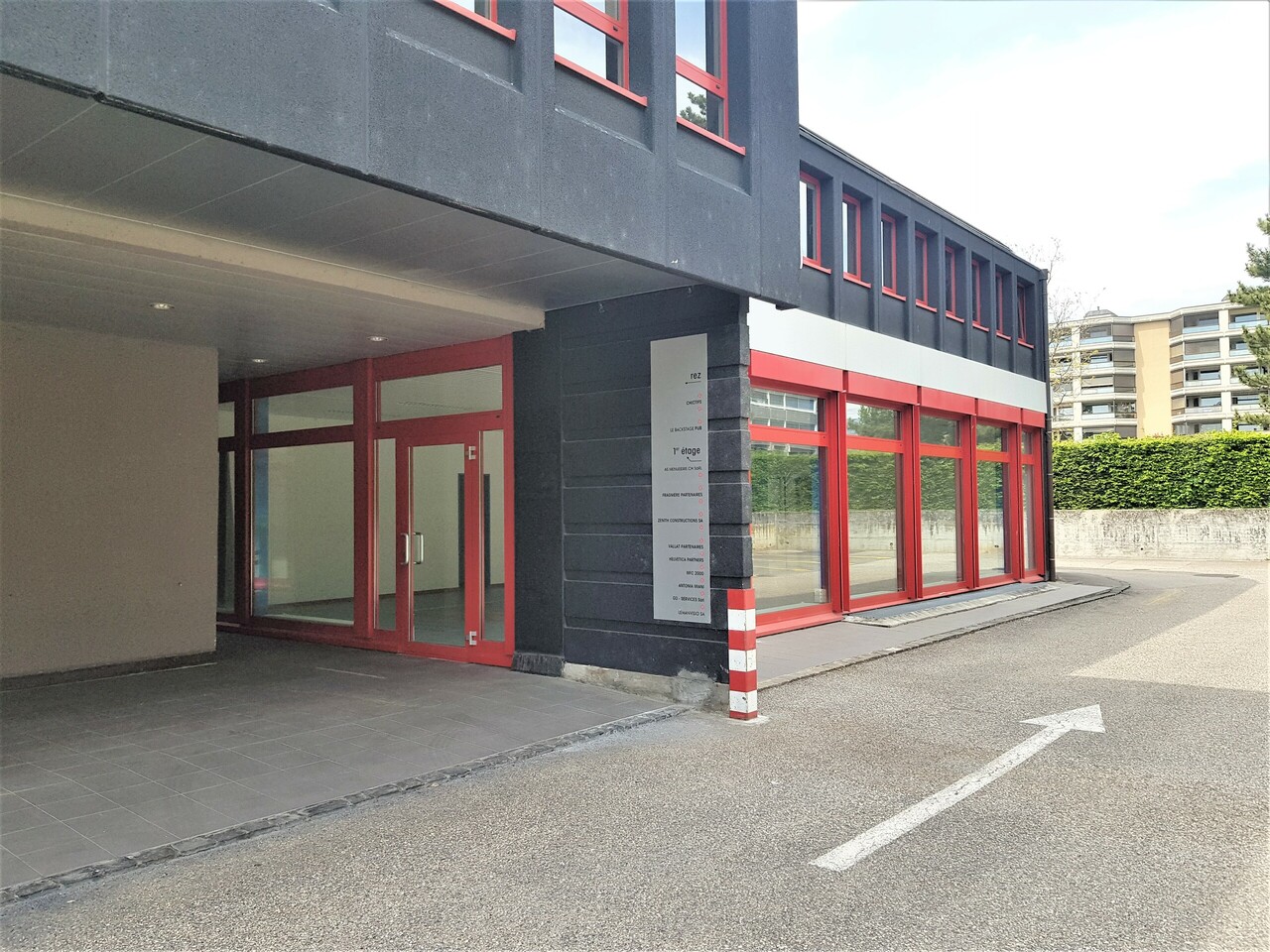 240m² commerciale