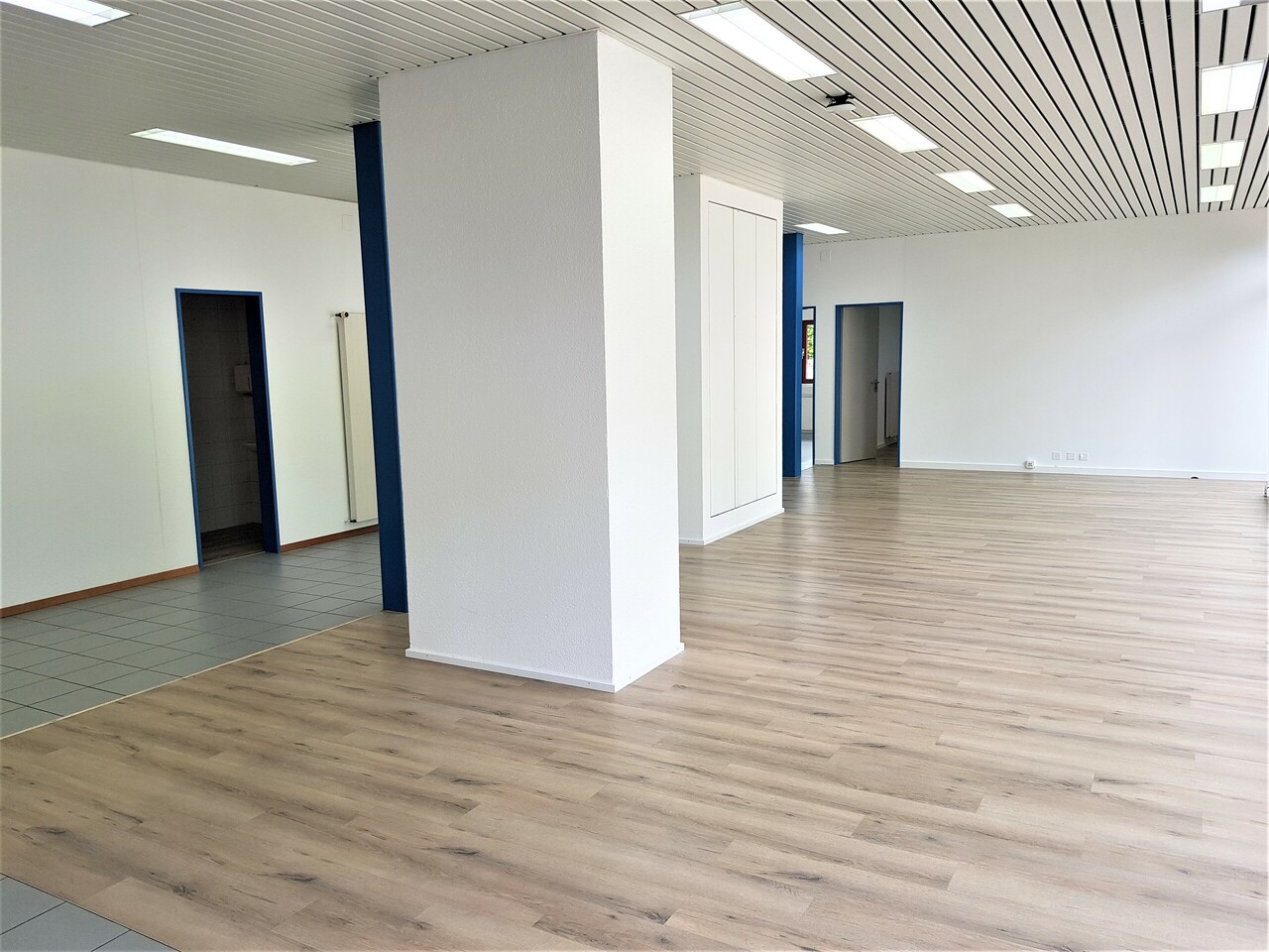 240m² commerciale