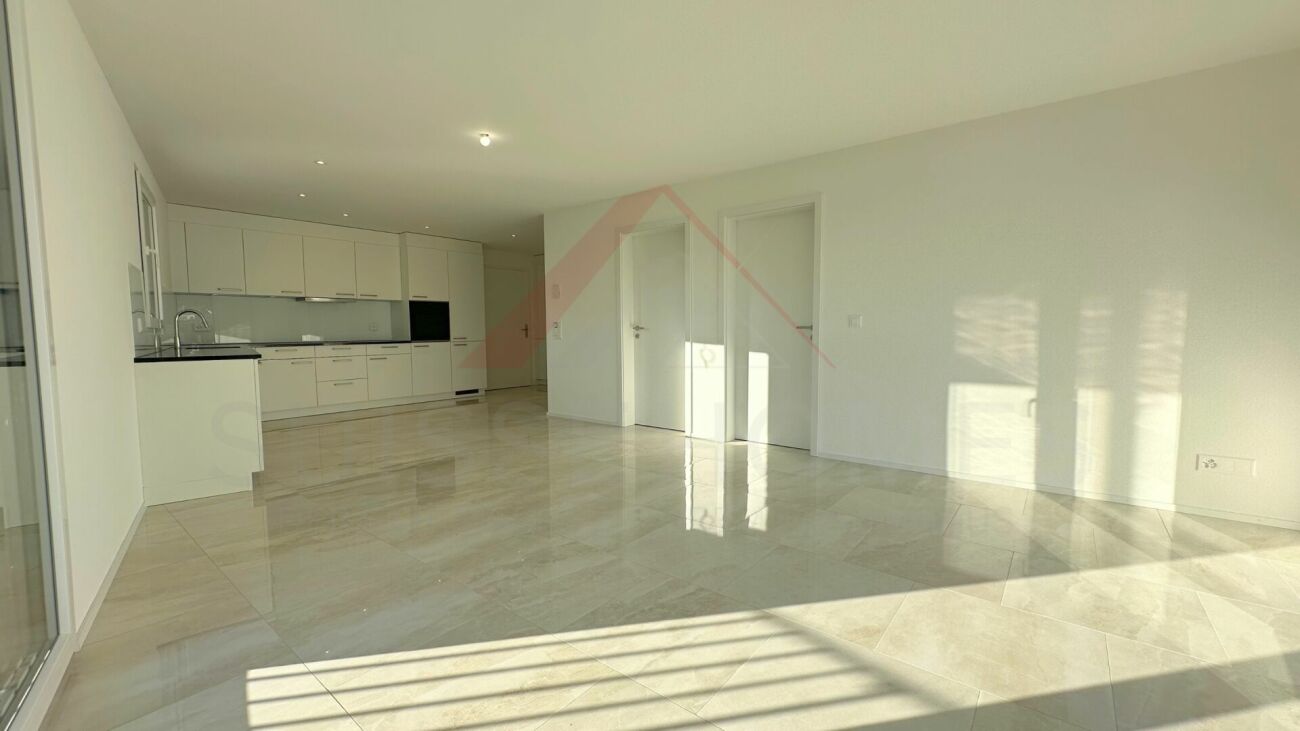 123m² office