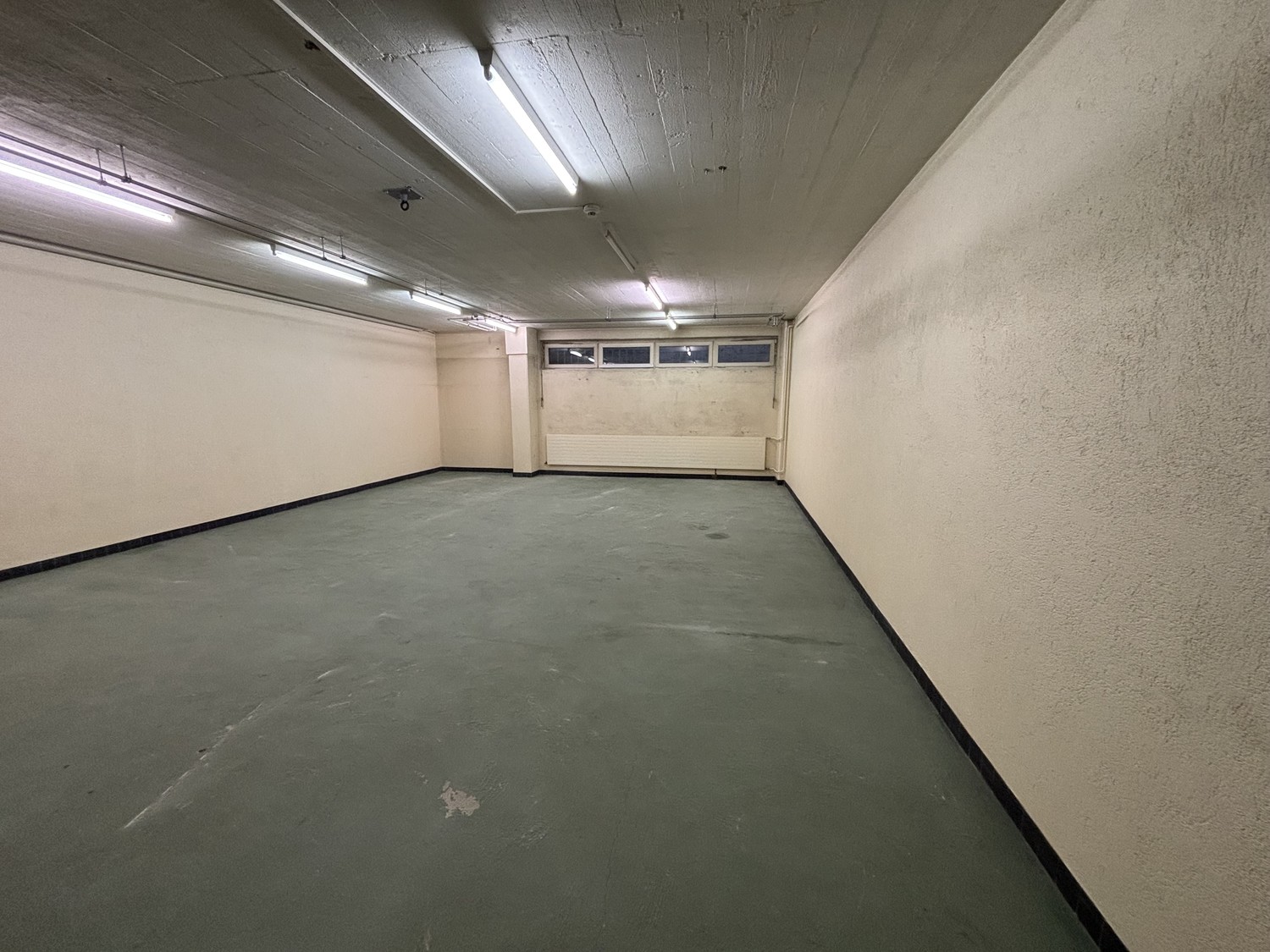 Cellar compartment