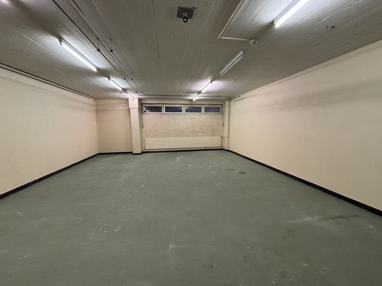Cellar compartment