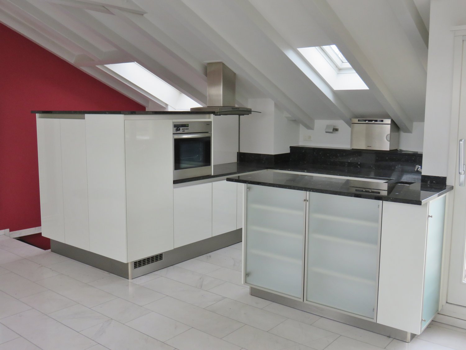 5 rooms apartment