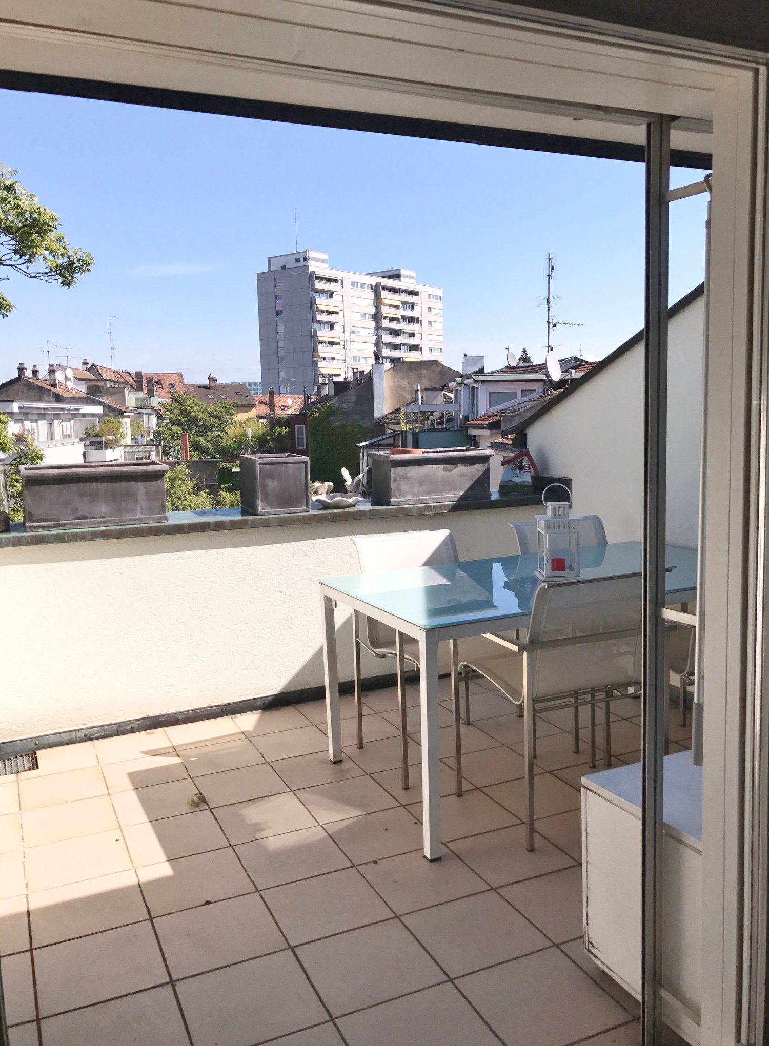 5 rooms apartment
