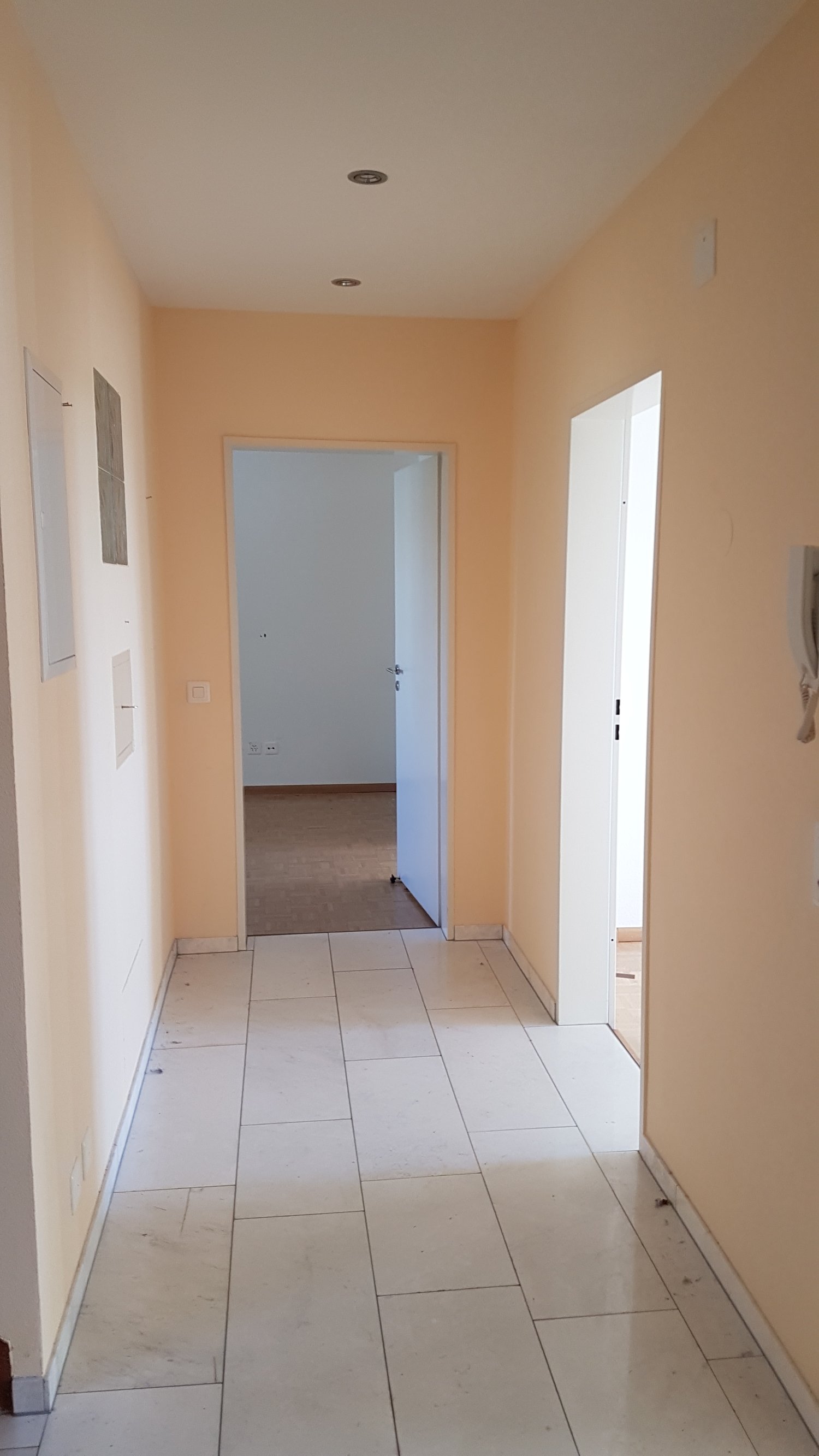 5 rooms apartment