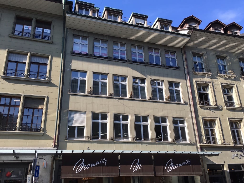 107m² office