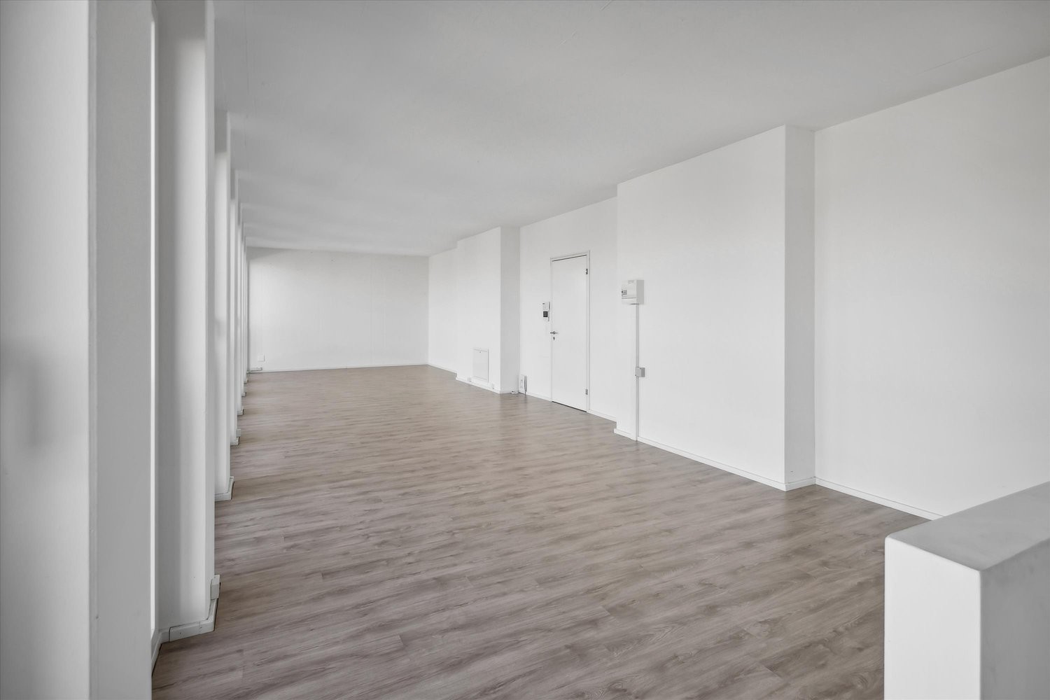 55m² office