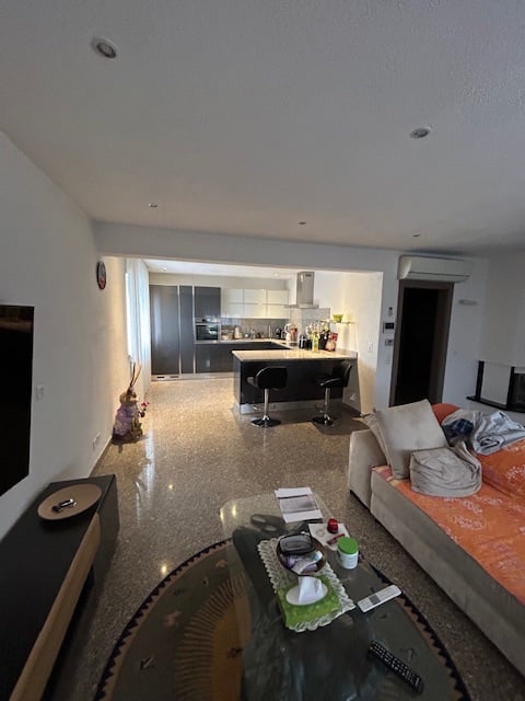 6-Zimmer-Wohnung