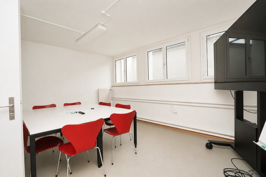 166m² commercial