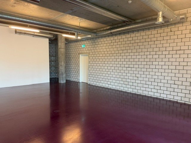133m² commercial