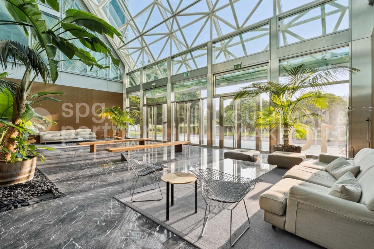 490m² ufficio